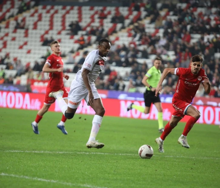 Kötü Oyun, Kötü Hakem:  Sonuç Mağlubiyet