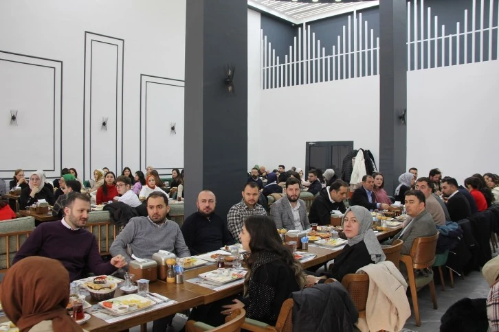 Sivas Eczacı Odası 28 Yaşında