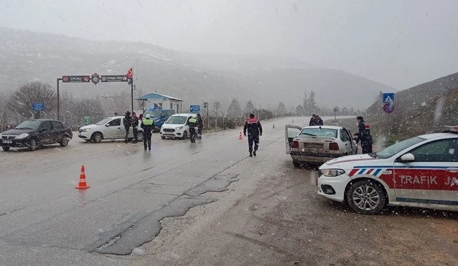 Jandarma Trafikte Göz Açtırmadı