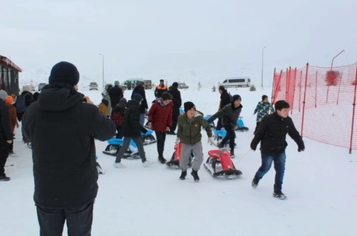 Gençler Kampta Buluştu