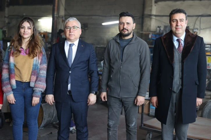 Sivaslı Zehra Fark Yaratıyor