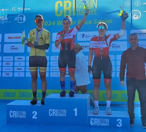 Alkışlar Semanur Kiriş’e