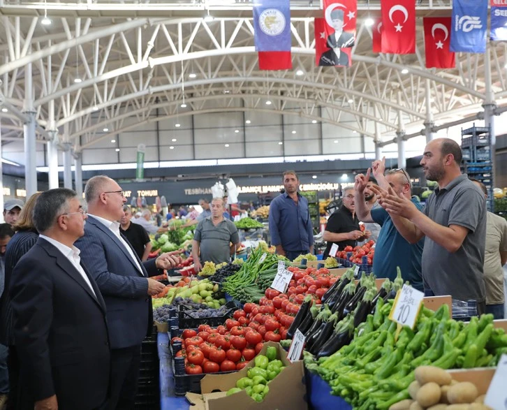 Sivas’ta Hal Esnafından Bilgin’e Destek