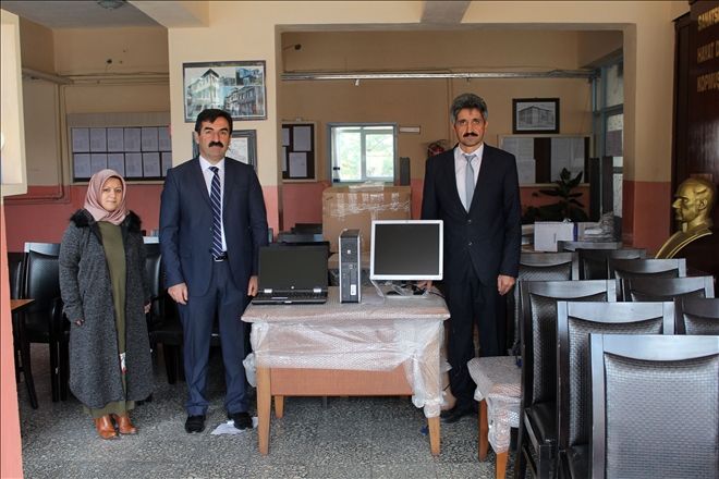 ŞARKIŞLA MESLEKİ ve TEKNİK ANADOLU LİSESİNE 45 BİLGİSAYAR HİBE EDİLDİ
