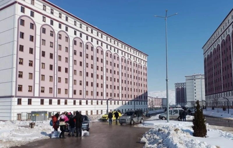 Sivas KYK Kapılarını Depremzedelere Açtı