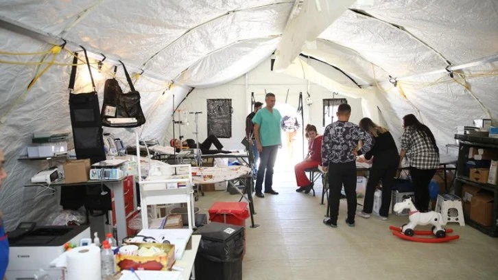 Sağlık Ordusu Deprem Bölgesi İçin Seferber Oldu