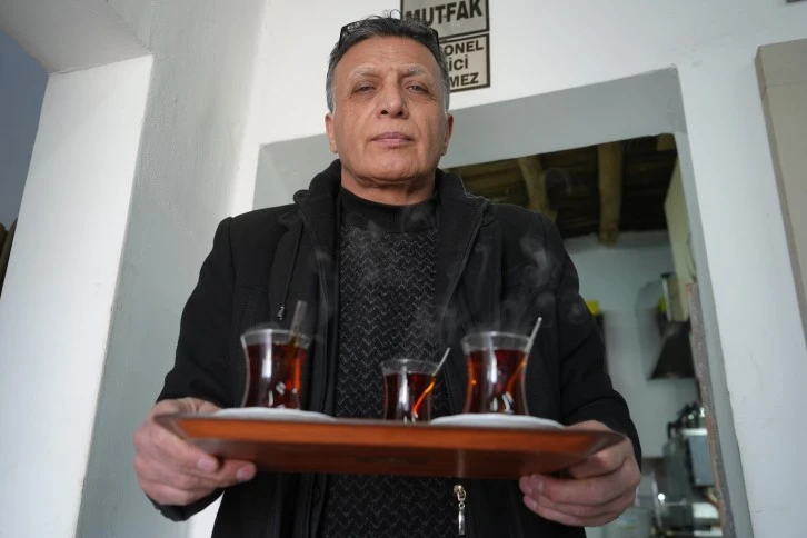 Depremde Her Şeyini Kaybetti