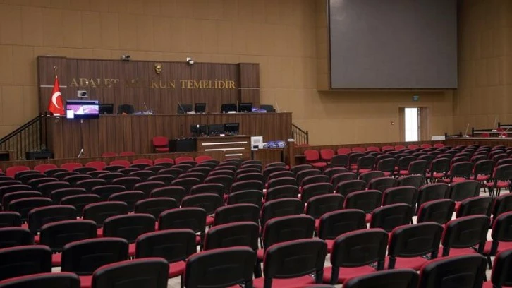 883 Sanık Yargılanıyor