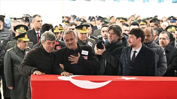 Şehit Pilotlar Gözyaşlarıyla Uğurlandı