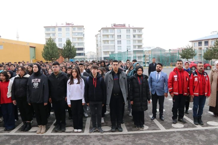 Okullarda 1 Dakikalık Saygı Duruşu