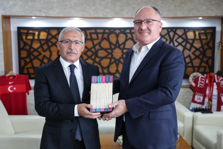 Abdulkadir Selvi’den Sivas’a Davet