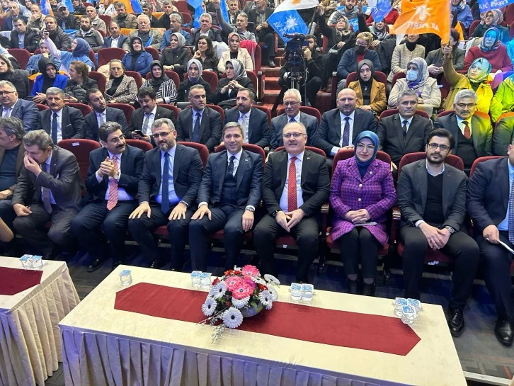 Sivas'ta AK Parti'den Coşkulu Tanıtım