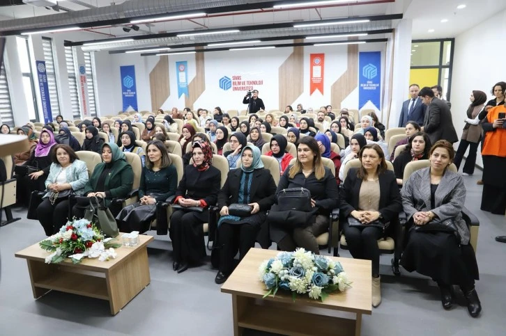 Annelik ve Kariyer Birlikte Yürütülebilir