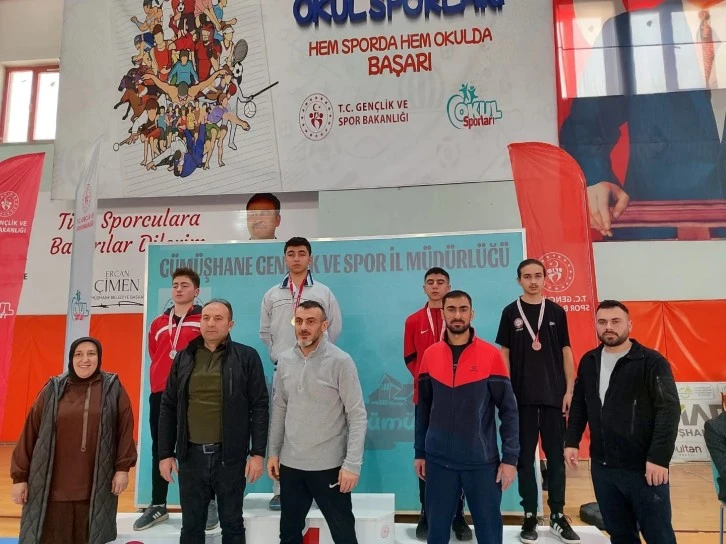 Gümüşhane’de Sivas Rüzgarı Esti