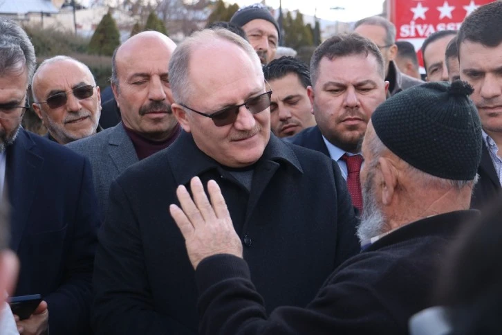 Hizmete Devam Etmek İçin Sahadayız