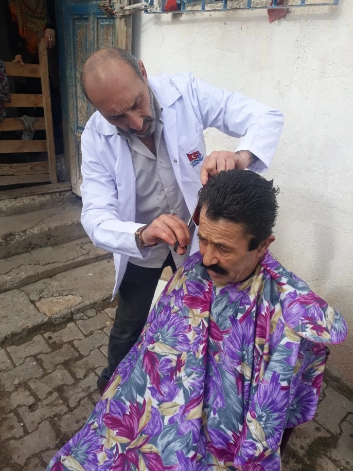 Sivas'ta Berber Vatandaşın Ayağına Geliyor