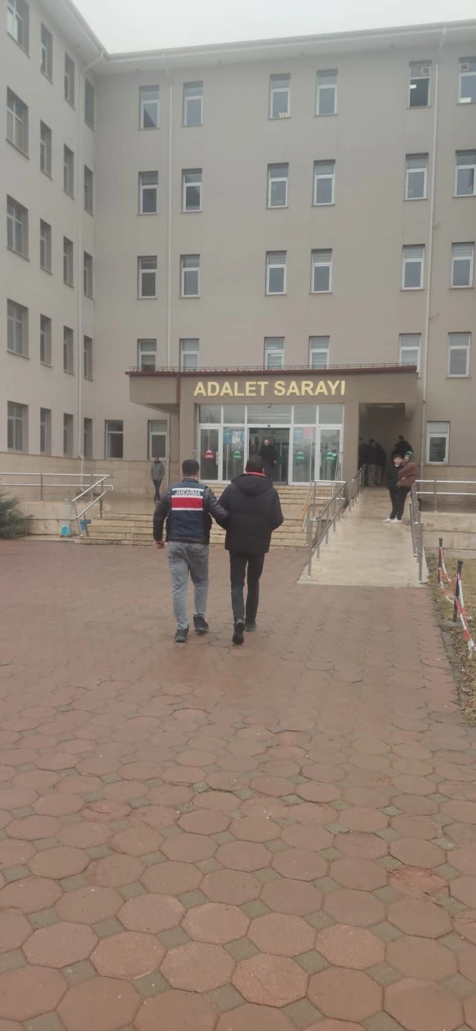 Dolandırıcı Sivas'ta Yakayı Ele Verdi