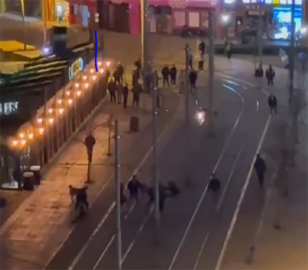 Sokak Ortasında Bıçaklı Kavga!