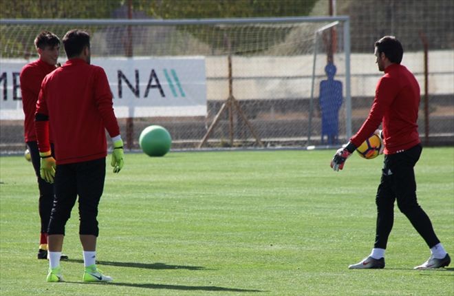 İKİLİ LİGDE FORMA GİYMEDİ