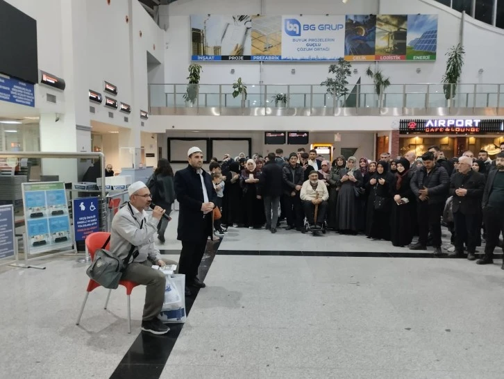 Umreciler Kutsal Topraklara Gitti