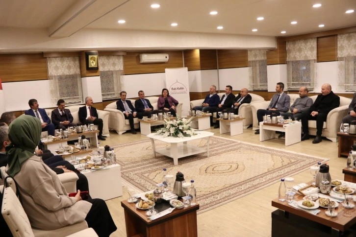 Bütün Gayretimiz Öğrencileri İçin