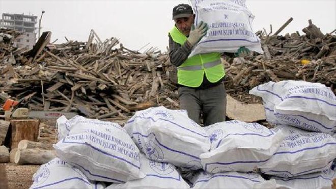 İHTİYAÇLILARA 800 BİN LİRALIK ODUN DAĞITILACAK