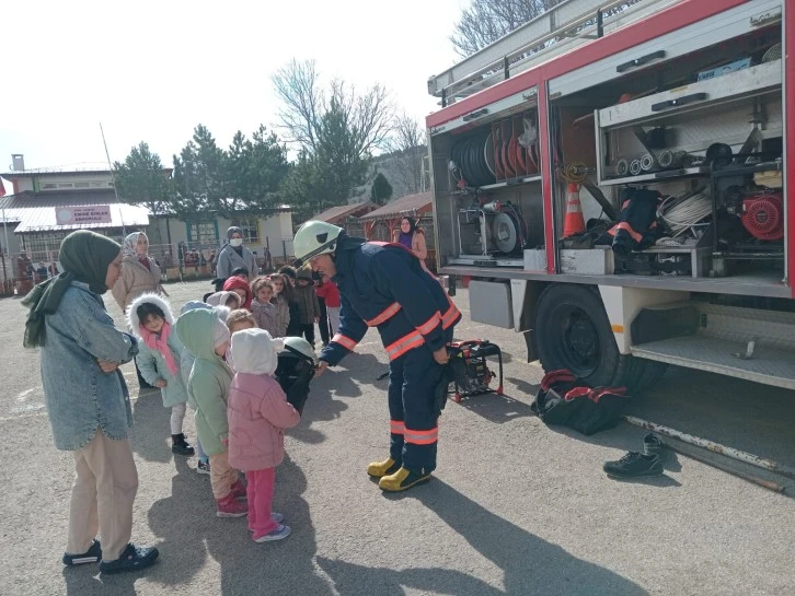 Anaokulu Öğrencilerine Arama Kurtarma Eğitimi