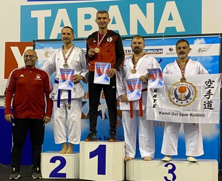 Sivaslı Mehmet Hoca Türkiye 3.’sü Oldu