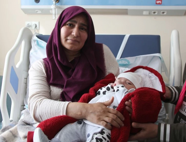 Sivas'ta  Oğlu Umut İle Hayata Tutundu   