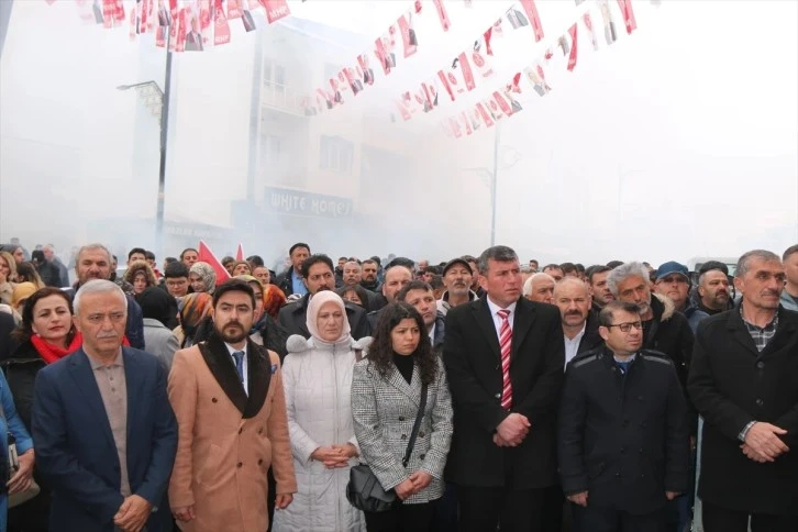 MHP'li Özyürek Şarkışla'da Destek İstedi