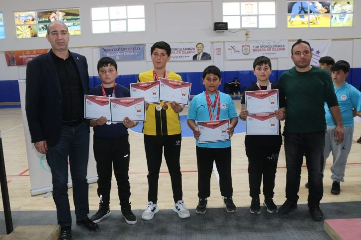 Sivas’ta Sağlam Bilekler Belli Oldu