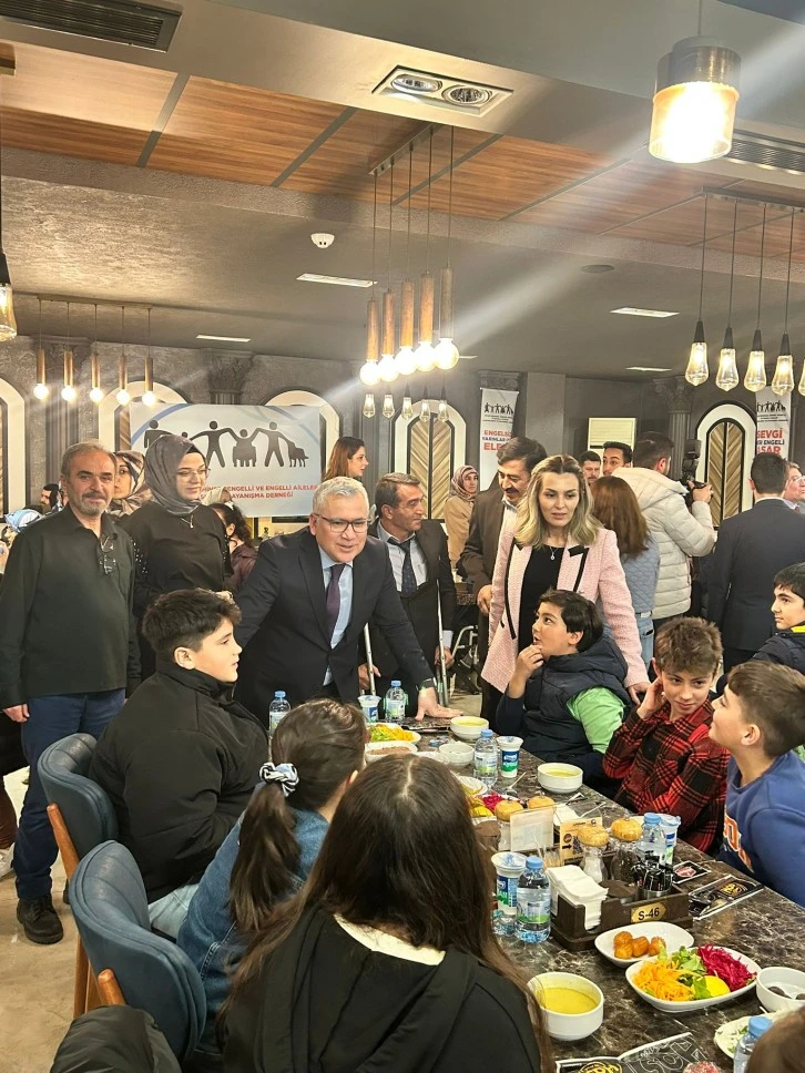 Sivas'ta, Bu İftar sofrasında Gönüller De Doydu 