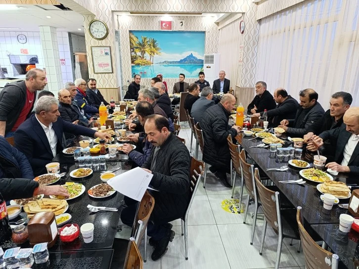 Kaymakam Zafer Muhtarlarla Buluştu