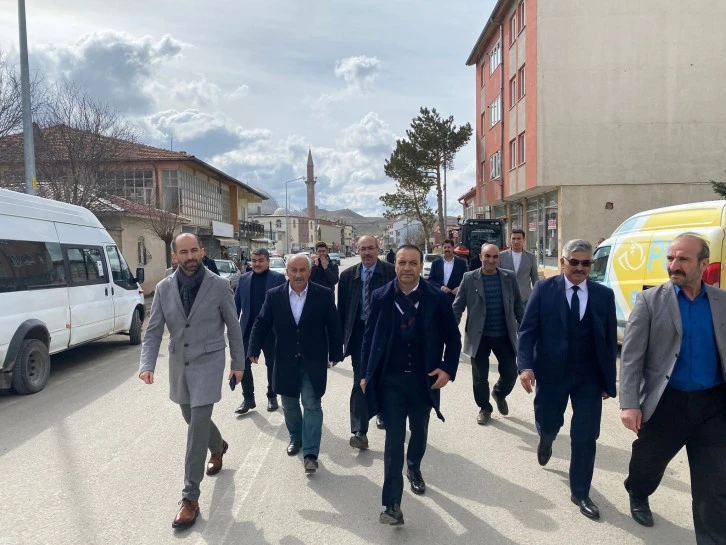  Özyürek Ulaş'ı Ziyaret Etti