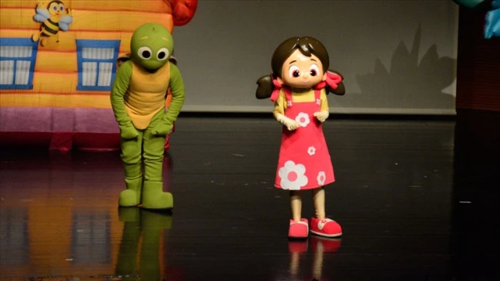 Sivaslı Çocuklar Müjde! Niloya Geliyor