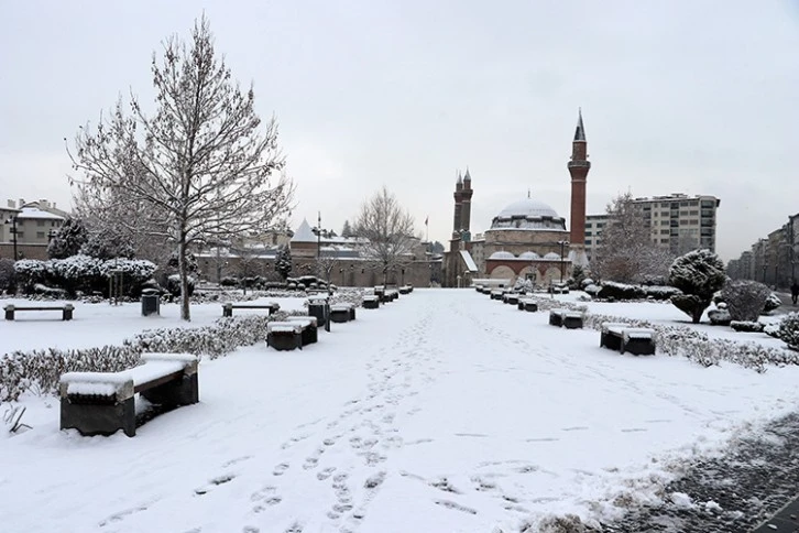 Nevruz, Sivas İçin Baharı Değil Kışı Müjdeledi