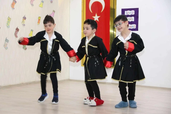 Sivas'ta Özel Öğrenciler Hayran Bıraktı