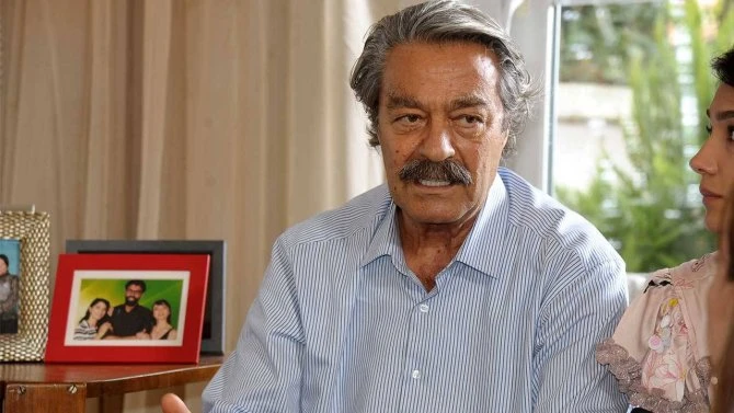 Kadir İnanır Hastaneye Kaldırıldı!