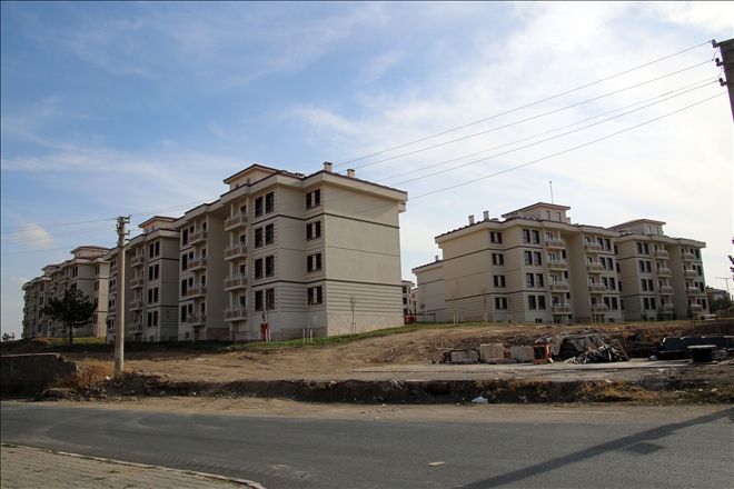 ŞARKIŞLA´da TOKİ KONUTLARI İÇİN KURA ÇEKİLDİ