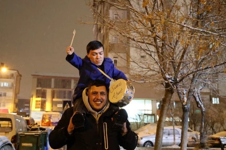 Türkiye’nin En Kısa Ramazan Davulcusu Sivas'ta