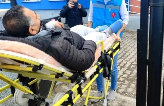 Oy Kullanmaya Ambulanslarla Gittiler