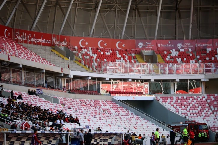 Sivas'ta Taraftar Kızgın!