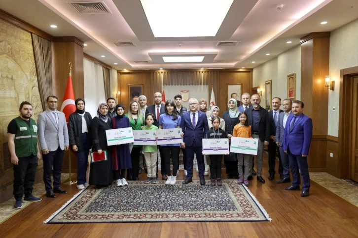 Yarışmadan Sivas'a Ödüllerle Döndüler