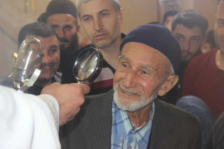  Zara'da Sakal-ı Şerif Ziyarete Açıldı