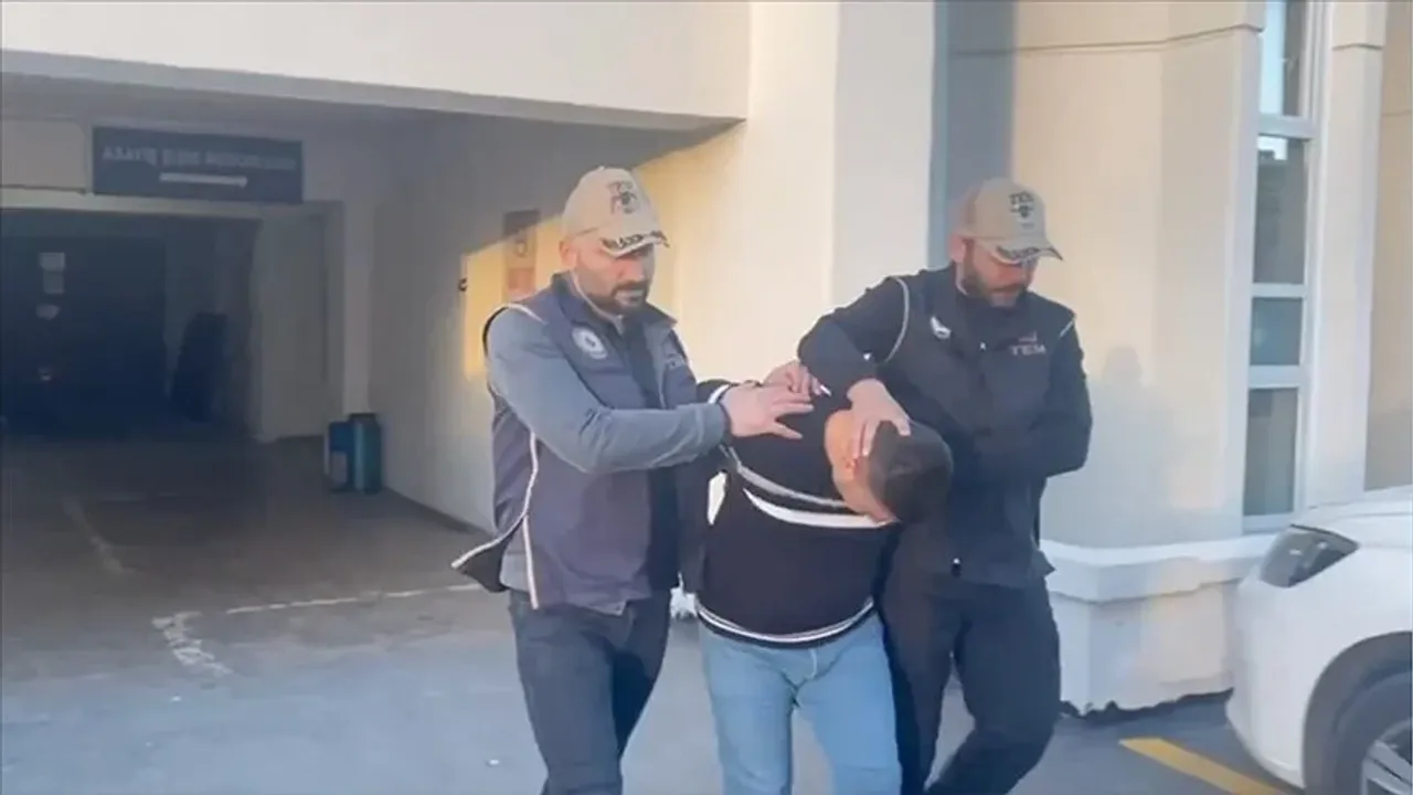 DEAŞ'a Darbe: 14 Yakalama