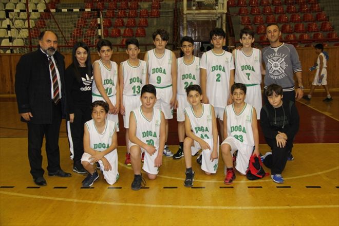 DOĞA KOLEJİ RENK KATIYOR