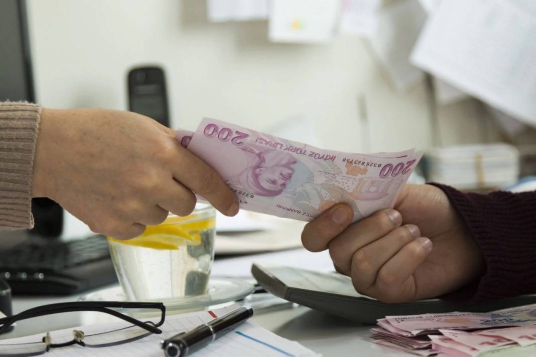 Bu Emeklilere 15 Bin Lira Verilecek