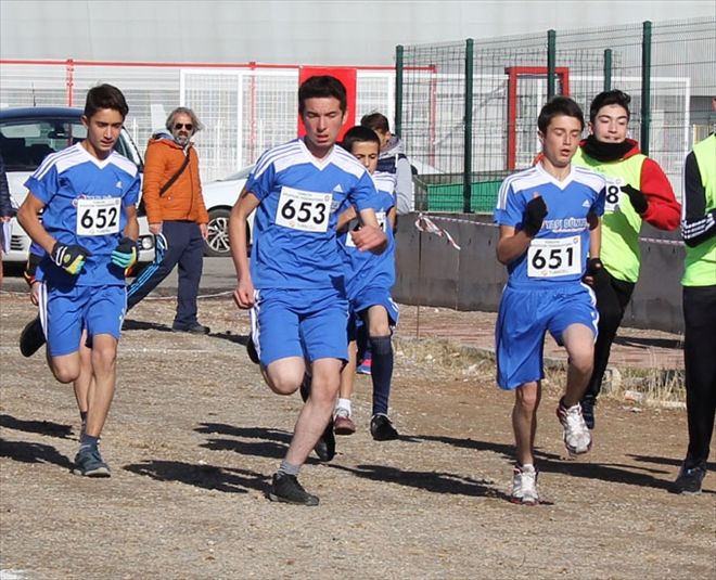 KROS´TA ŞARKIŞLA SÜRPRİZİ