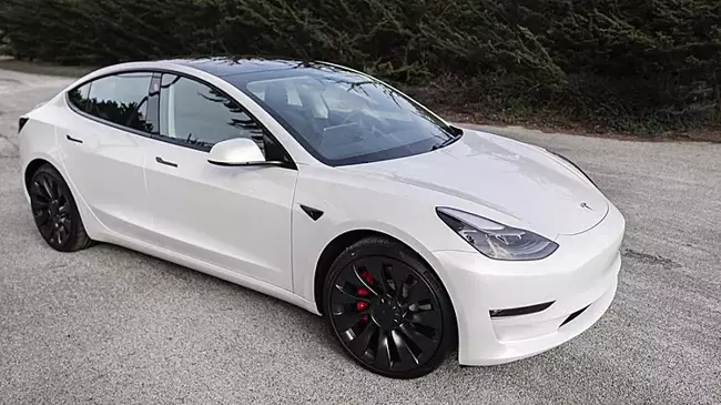 En Ucuz Tesla Türkiye'de Satışta