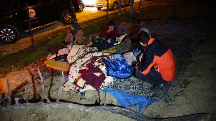 Depremde 200’ün Üzerinde Ev ve Ahırda Hasar